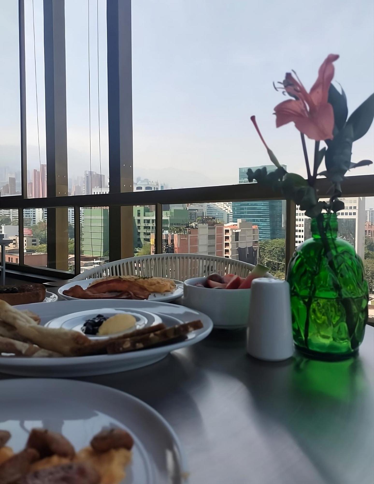 Hotel Golden Valley 4*
