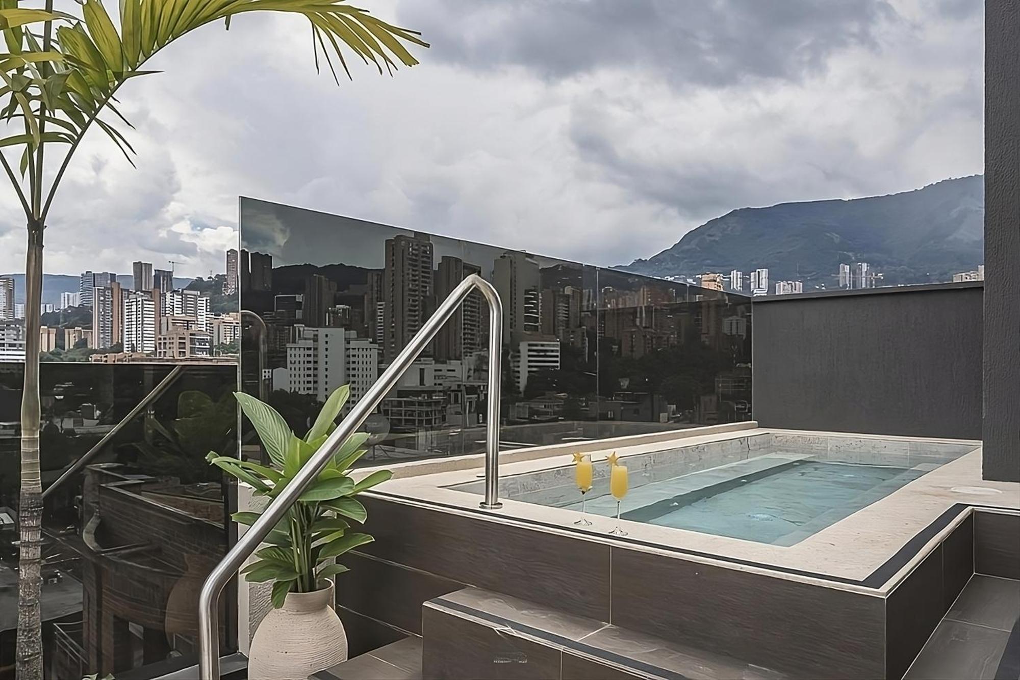 Golden Valley Hotel Medellín