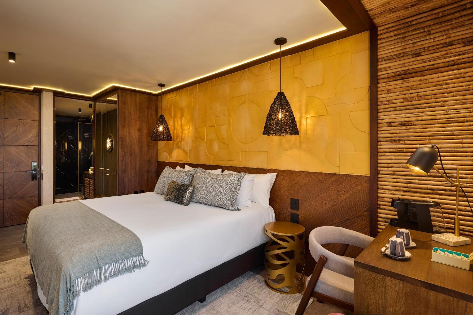 Golden Valley 4* Medellín