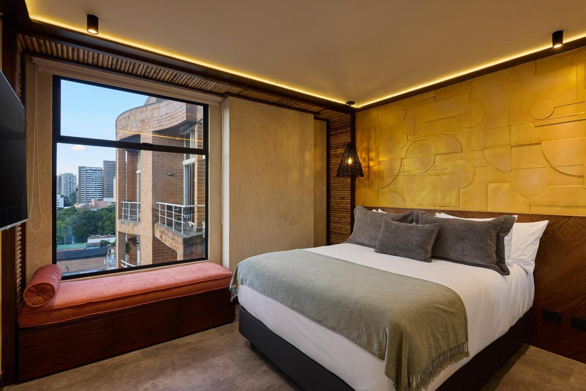 Hotel Golden Valley